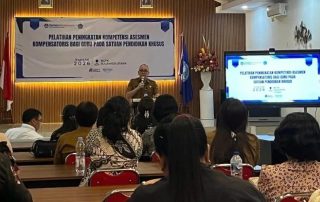 Balai Guru dan Tenaga Kependidikan (BGTK) Provinsi Sulawesi Utara berkolaborasi dengan Dinas Pendidikan Daerah (Dikda) Provinsi Sulawesi Utara menyelenggarakan Pelatihan Peningkatan Kompetensi Asesmen Kompensatoris bagi Guru pada Satuan Pendidikan Khusus,di BGTK Provinsi Sulawesi Utara, pada 13 - 16 Juli 2026. (Foto: BGTK Provinsi Sulut).